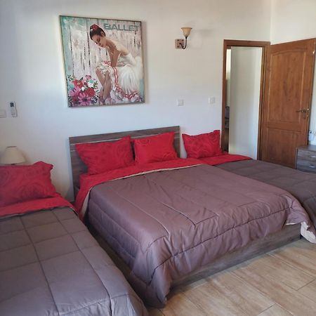 Love Holiday Suite 2 Tris Elies Exterior foto